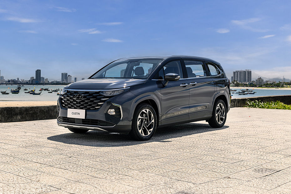 Hyundai Custin 2.0T-GDi Premium 2026 Vietnam