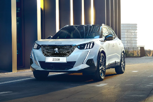 Peugeot 2008 Full Side View