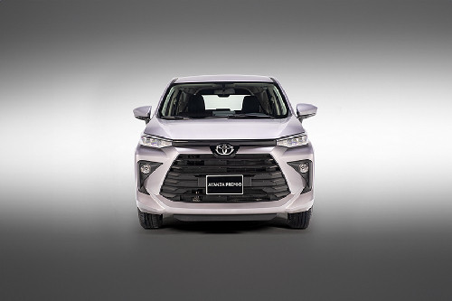 Full Front View of Avanza Premio