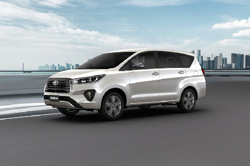 Innova Front angle low view