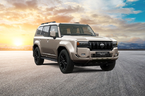 Toyota Land Cruiser Prado Front Medium View