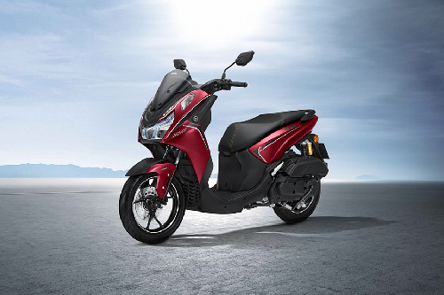 Yamaha Lexi  slant front view full image